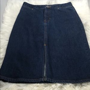 GAP size 4 stretch jean skirt